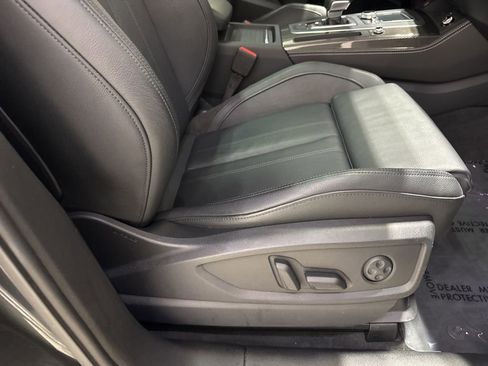 Used 2019 Audi SQ5 Prestige image 45
