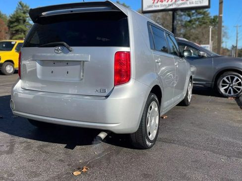 Used 2008 Scion xB FWD image 6