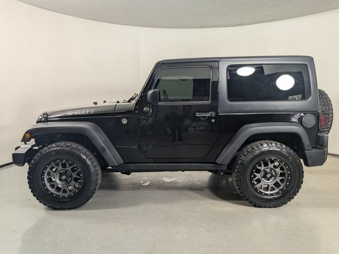 Used 2018 Jeep Wrangler Sport AWD/4WD image 4