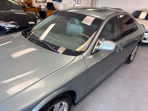 Used 2004 Lincoln LS RWD image 3