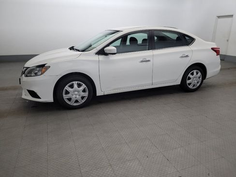Used 2019 Nissan Sentra S FWD image 2