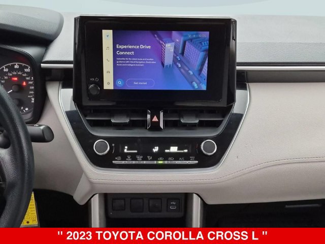 Used 2023 Toyota Corolla Cross L AWD/4WD image 31
