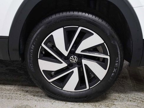 Used 2024 Volkswagen Atlas SE image 35