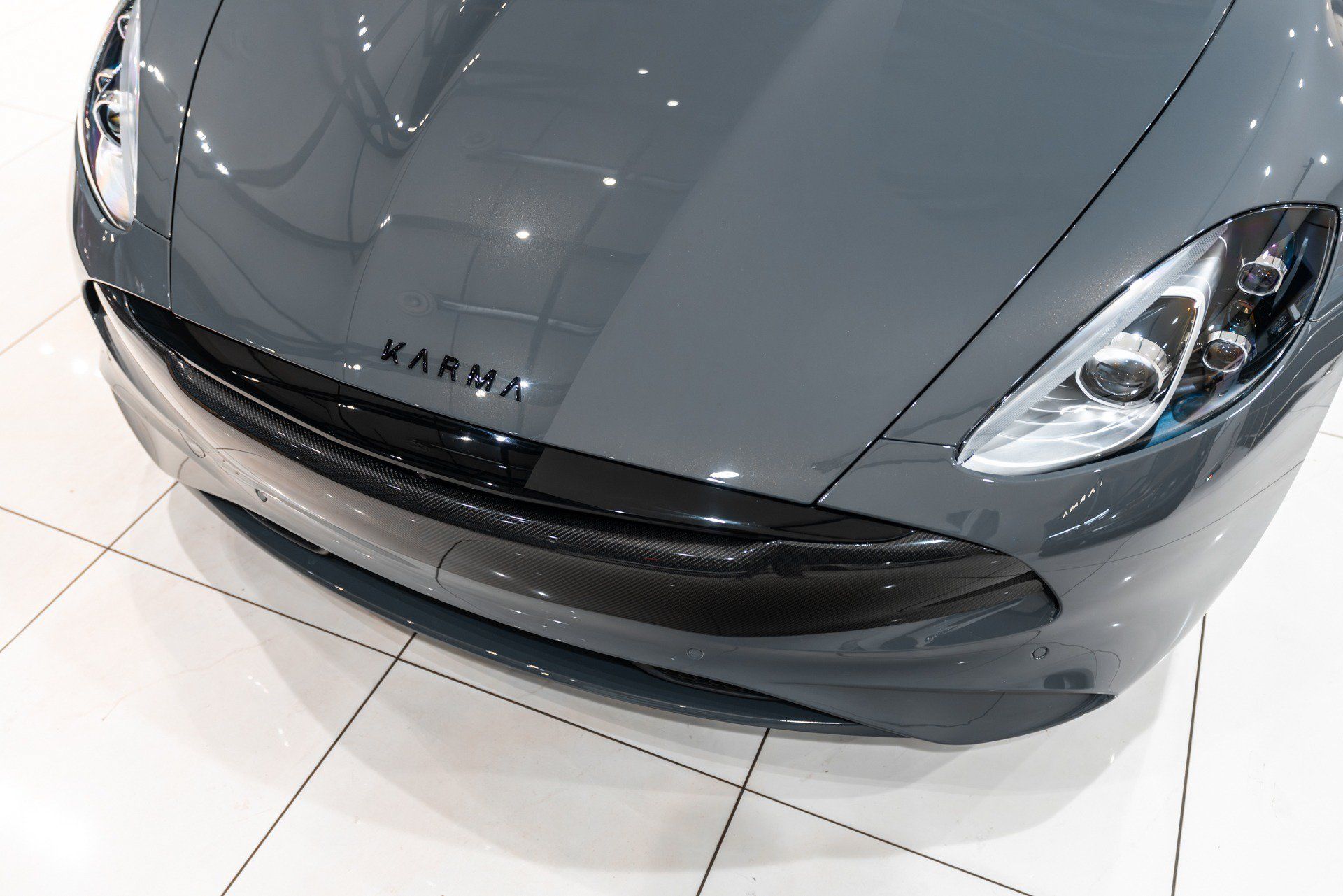 Used 2025 Karma Revero Luxury RWD image 44