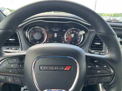 Used 2017 Dodge Challenger R/T Scat Pack RWD image 14