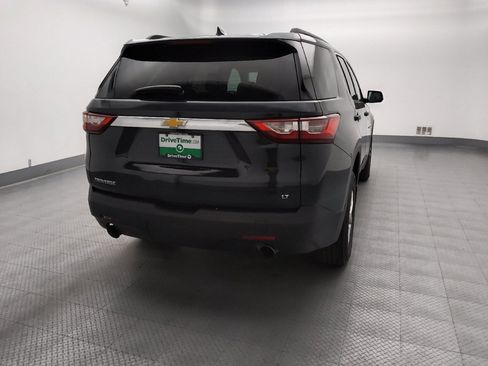 Used 2020 Chevrolet Traverse LT FWD image 7