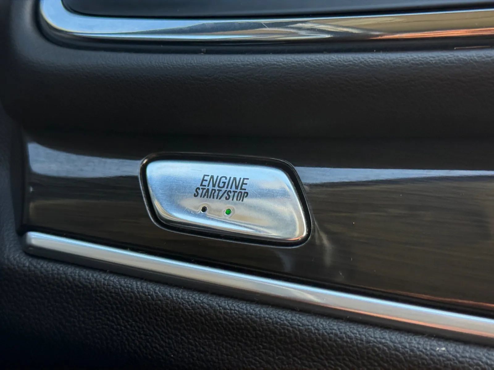 Used 2021 Buick Enclave Essence w/ Trailering Package, 5000 lbs. AWD/4WD image 38