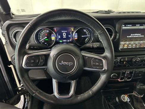 Used 2023 Jeep Wrangler Unlimited Sahara w/ Cold Weather Group image 14