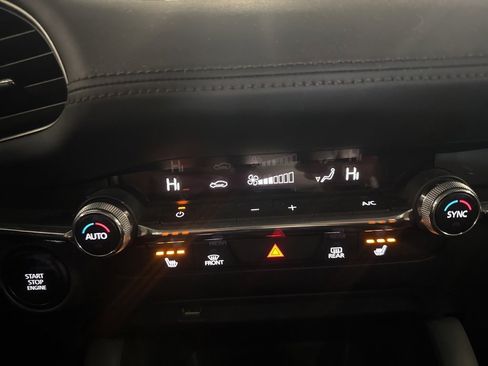 Used 2020 MAZDA MAZDA3 Sedan w/ Preferred Package image 20