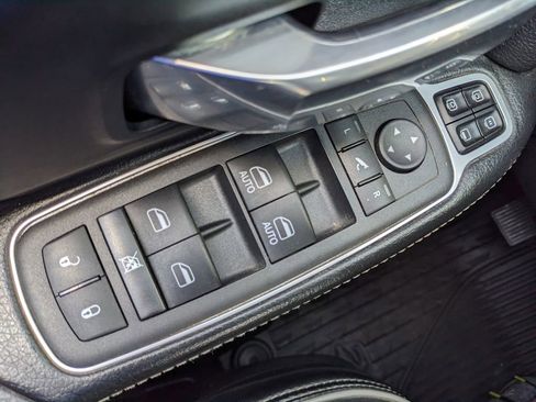 Used 2023 RAM 2500 Laramie AWD/4WD image 58