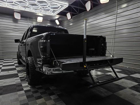 Used 2021 Ford F150 Lariat w/ Equipment Group 502A High AWD/4WD image 11