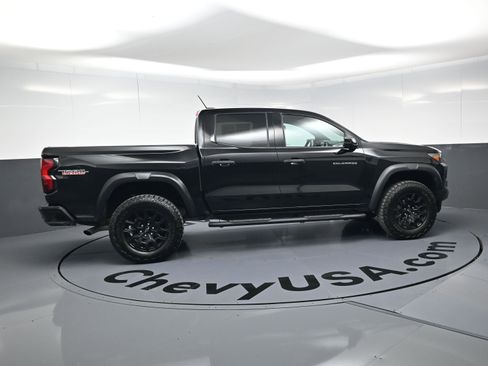 Certified 2024 Chevrolet Colorado Trail Boss w/ Advanced Trailering Package image 10