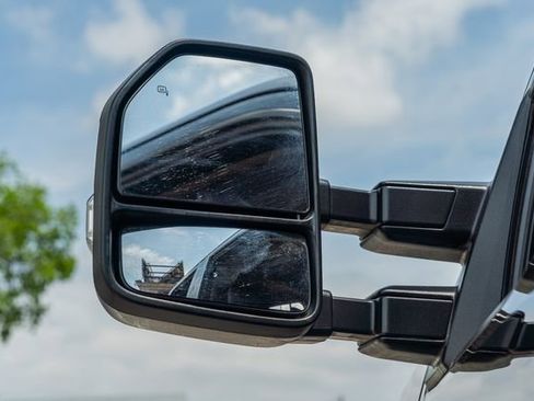 Used 2017 Ford F250 XLT w/ XLT Value Package image 11