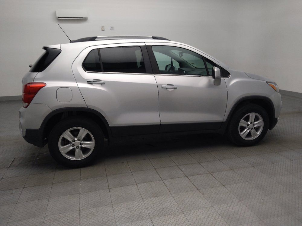 Used 2017 Chevrolet Trax LT w/ Sun & Sound Package AWD/4WD image 10
