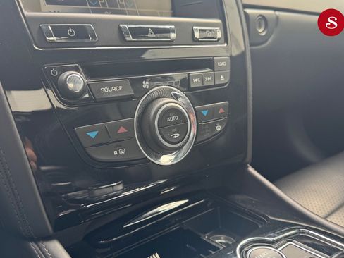 Used 2012 Jaguar XKR R RWD image 16