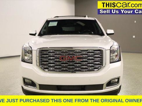 Used 2023 GMC Yukon Denali Ultimate AWD/4WD image 3