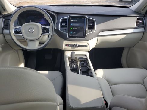 Used 2024 Volvo XC90 B5 Core image 13