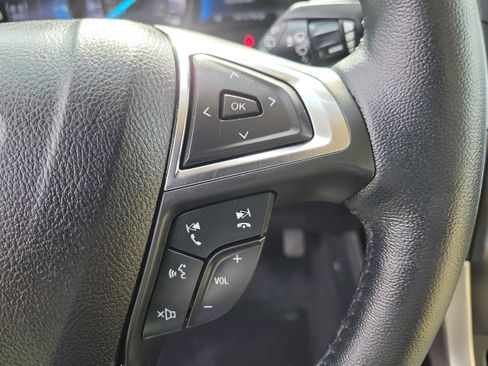 Used 2023 Ford Edge SEL w/ Convenience Package image 25