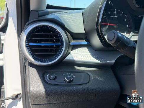 Used 2025 Chevrolet Trax LS image 14