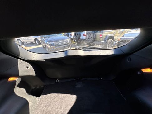 Used 2023 Jeep Compass Limited image 32