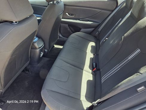 Used 2024 Hyundai Elantra SEL FWD image 14