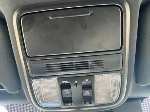 Used 2022 Honda Passport TrailSport image 17