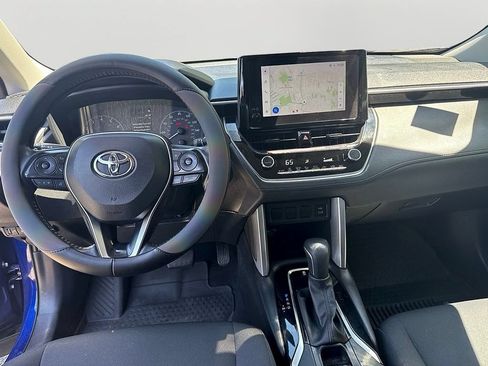 Used 2023 Toyota Corolla Cross LE AWD/4WD image 21