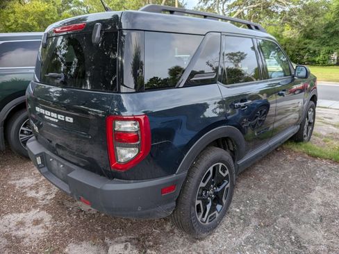 Used 2022 Ford Bronco Sport Outer Banks w/ Tech Package AWD/4WD image 2