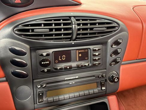 Used 1997 Porsche Boxster RWD image 15