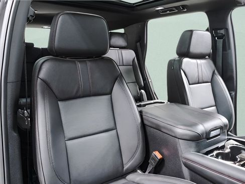 Used 2025 Chevrolet Tahoe RST w/ Comfort Package AWD/4WD image 38