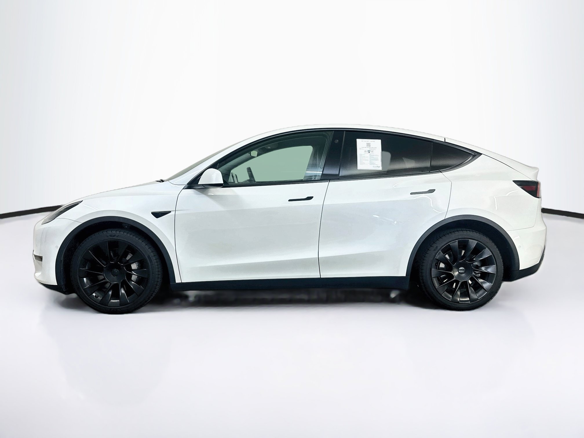 Used 2022 Tesla Model Y Long Range AWD/4WD image 4