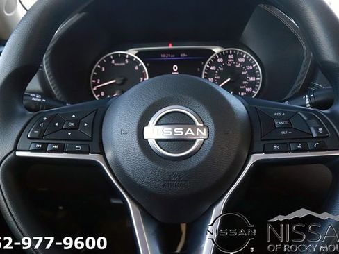 Used 2024 Nissan Sentra SV image 16