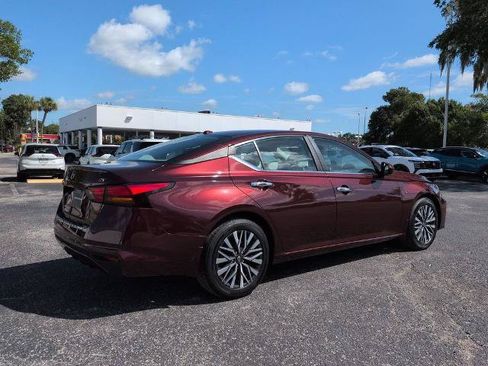 Certified 2023 Nissan Altima 2.5 SV FWD image 4