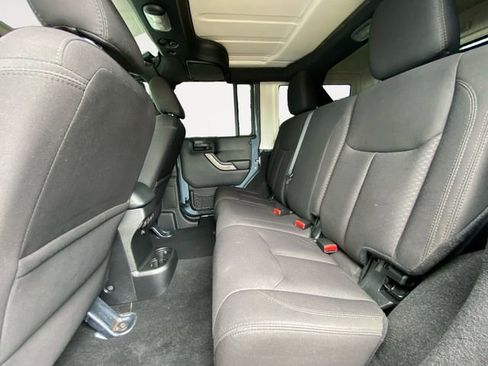 Used 2015 Jeep Wrangler Unlimited Sport w/ Quick Order Package 23S AWD/4WD image 13
