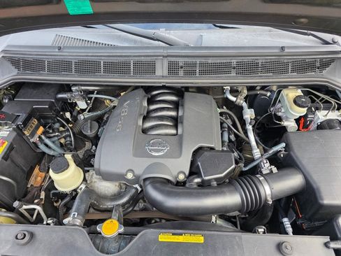 Used 2004 Nissan Titan SE image 24