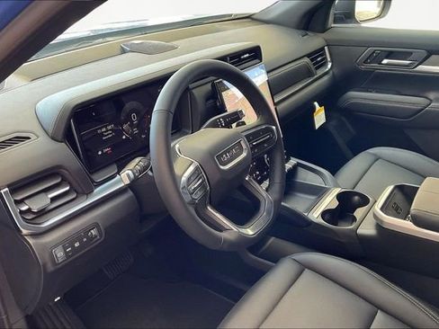New 2026 GMC Terrain Elevation w/ Elevation Premium Package FWD image 7