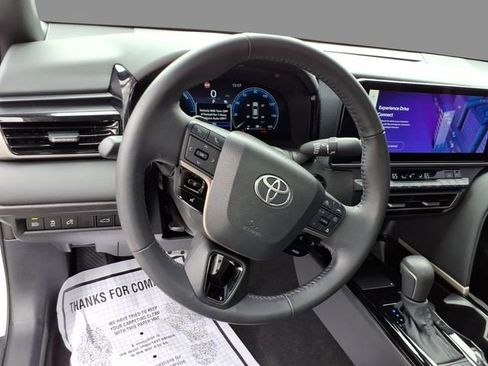 Used 2025 Toyota Camry XSE image 22