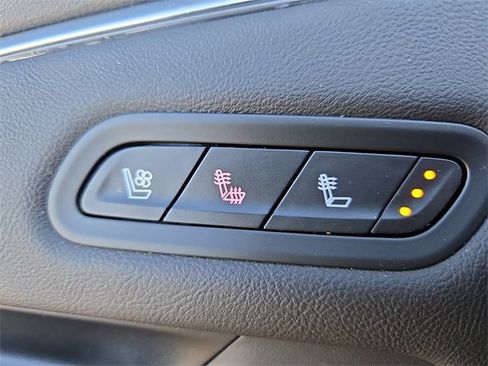 Used 2021 Cadillac Escalade ESV Premium Luxury image 25