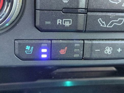 Used 2019 Ford F150 Raptor w/ Equipment Group 802A Luxury image 21