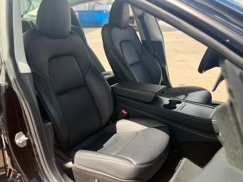 Used 2023 Tesla Model 3 Standard Range RWD image 23