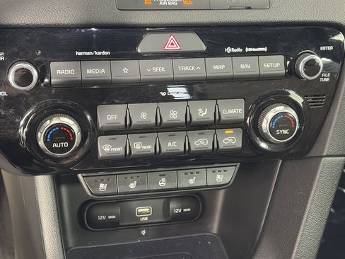 Used 2020 Kia Sportage SX image 25