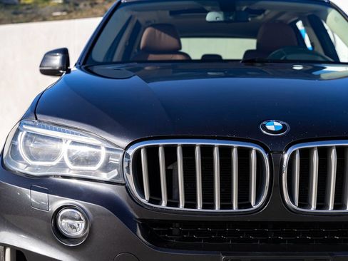 Used 2015 BMW X5 xDrive50i image 9