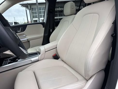 Used 2026 Mercedes-Benz GLB 250 image 16