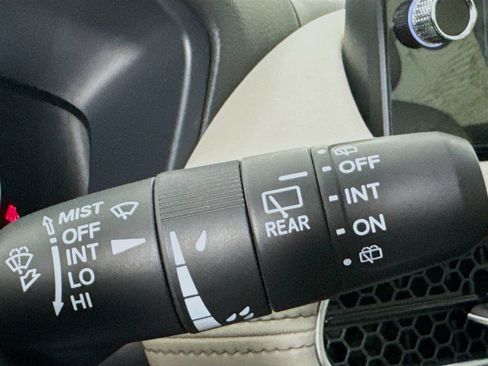 Used 2026 Honda HR-V EX-L image 16