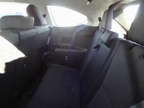 Used 2023 Toyota Highlander L image 11