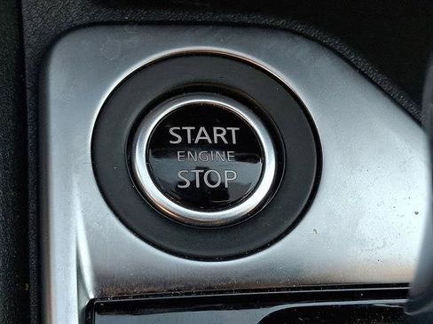 Certified 2024 Nissan Sentra SR FWD image 24
