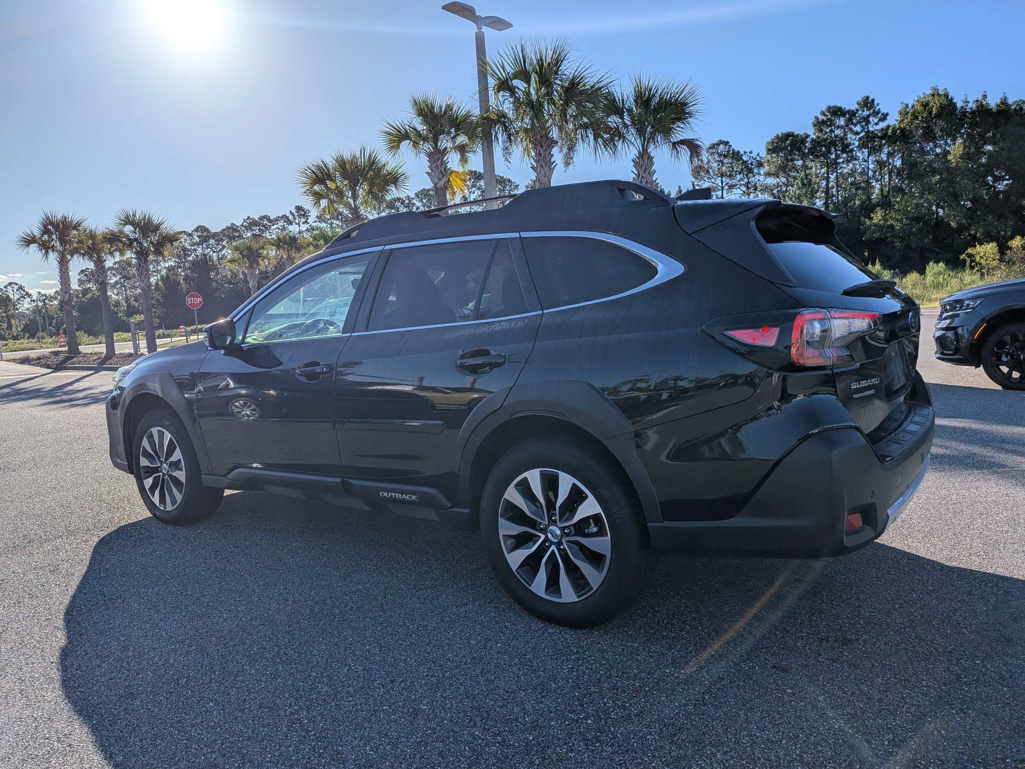 Used 2025 Subaru Outback Limited AWD/4WD image 6