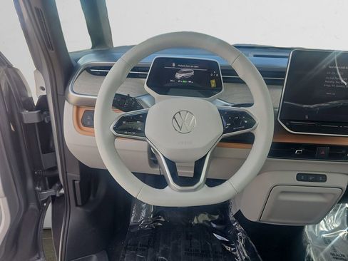 New 2025 Volkswagen ID. Buzz 1st Edition image 12