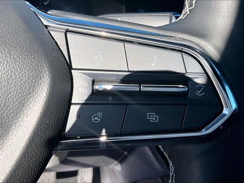 Used 2024 Chevrolet Traverse LS image 12