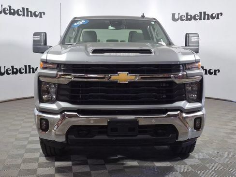 Used 2026 Chevrolet Silverado 2500 LT w/ All Star Edition AWD/4WD image 2